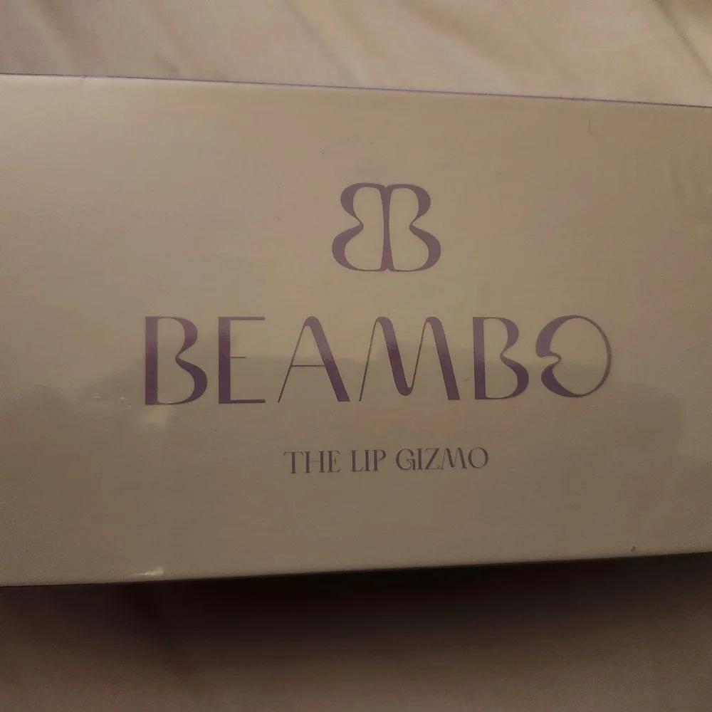 NIB BEAMBO The Lip Gizmo Lip Plumping Device TIK TOK